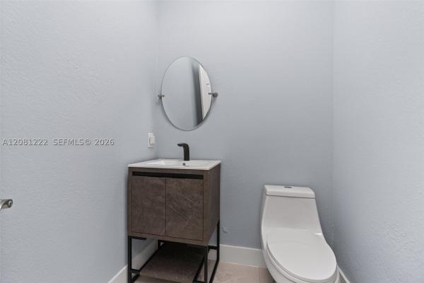 16570 SW 70th St, Unincorporated Dade County, Florida 33193, image 1