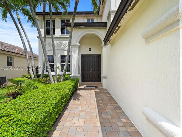 15541 SW 21st Ter, Unincorporated Dade County, Florida 33185, image 3