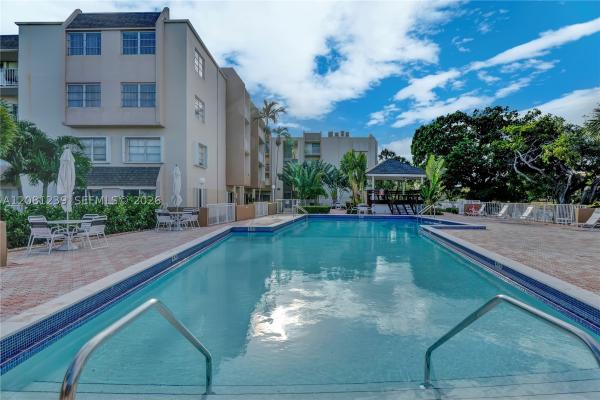 7787 SW 86th St #E-409, Unincorporated Dade County, Florida 33143, image 3