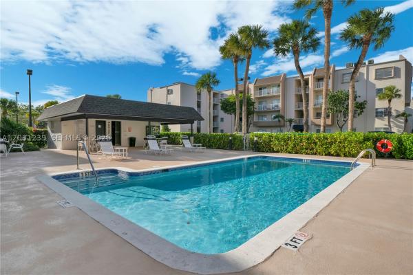 7787 SW 86th St #E-409, Unincorporated Dade County, Florida 33143, image 2