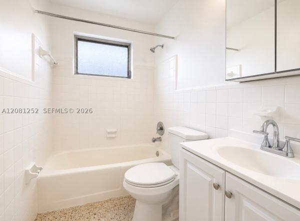 212 Northwest Blvd #214, Unincorporated Dade County, Florida 33126, image 2