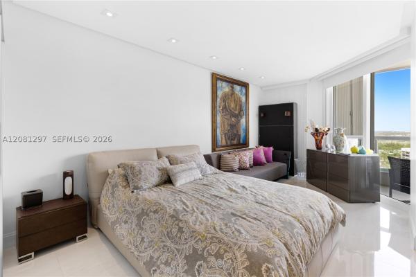 South Tower At The Point, 21055 NE 37th Ave #2807, Aventura, Florida 33180, image 3