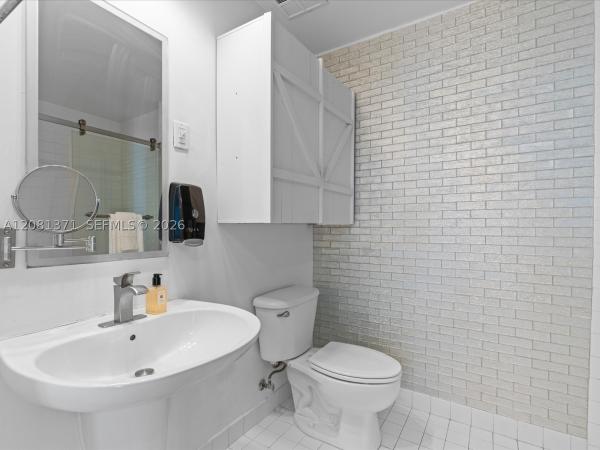 Neo Lofts, 10 SW South River Dr #715, Miami, Florida 33130, image 1