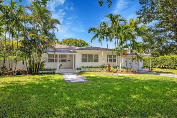 Coral Gables Country Club, 1540 Sarria Ave, Coral Gables, Florida 33146, image 2
