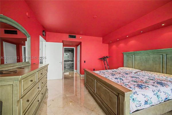 Icon South Beach, 450 Alton Rd #2406, Miami Beach, Florida 33139, image 3