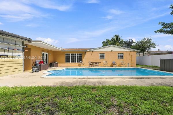 Carol City, 4470 NW 171st Ter, Miami Gardens, Florida 33055, image 1