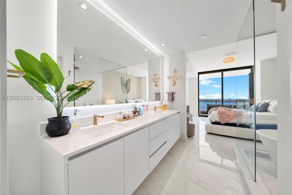 700 NE 24th St #4404, Miami, Florida 33137, image 3