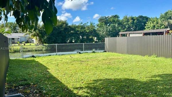 12888 SW 53rd St, Unincorporated Dade County, Florida 33175, image 2