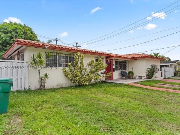 Jay Bob, 4850 NW 6th St, Miami, Florida 33126, image 2