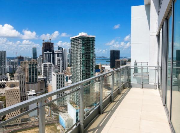 The Ivy At Riverfront, 90 SW 3rd St #4008, Miami, Florida 33130, image 3