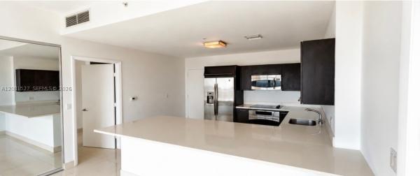The Ivy At Riverfront, 90 SW 3rd St #4008, Miami, Florida 33130, image 2