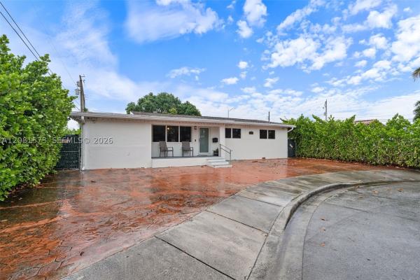 Hialeah Residential, 985 SE 2nd Pl, Hialeah, Florida 33010, image 1
