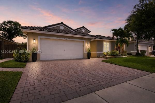 Encantada, 1521 SW 194th Ter, Pembroke Pines, Florida 33029, image 2