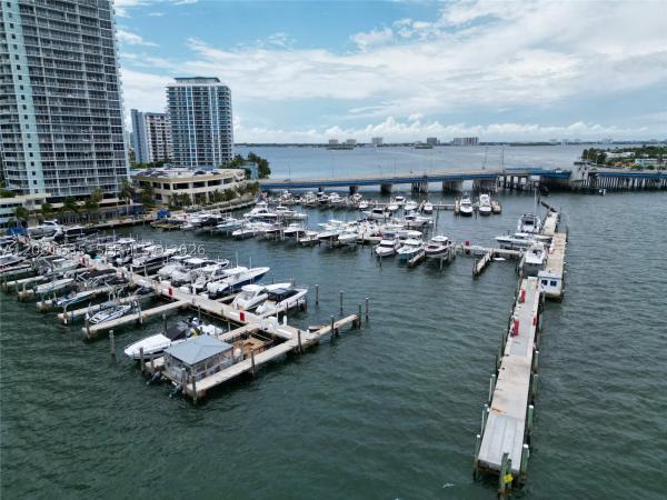 Grandview Palace Yacht Club, 7601 E Treasure Dr #CU-12, North Bay Village, Florida 33141, image 3