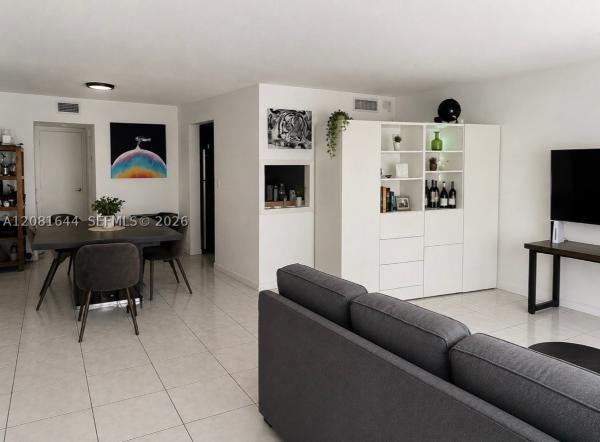 Sutton House, 11855 NE 19th Dr #49, North Miami, Florida 33181, image 1