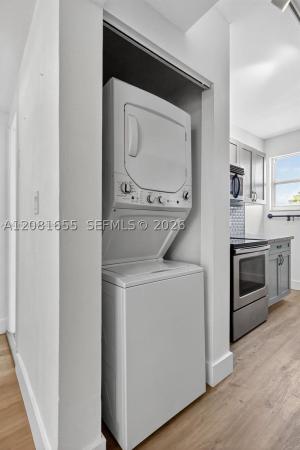 Island Point South, 7207 Bay Dr #25, Miami Beach, Florida 33141, image 3