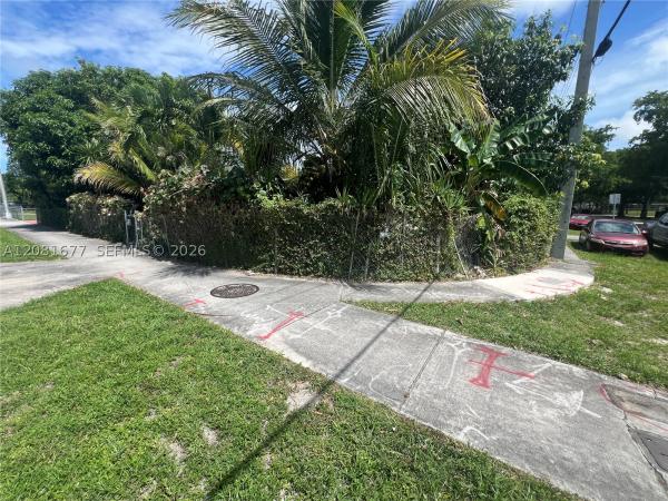 Biscayne Village Heights, 1190 NW 135th St, North Miami, Florida 33168, image 1