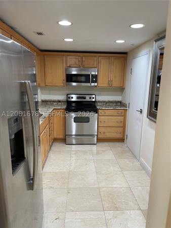 90 Edgewater Dr #121, Coral Gables, Florida 33133, image 3