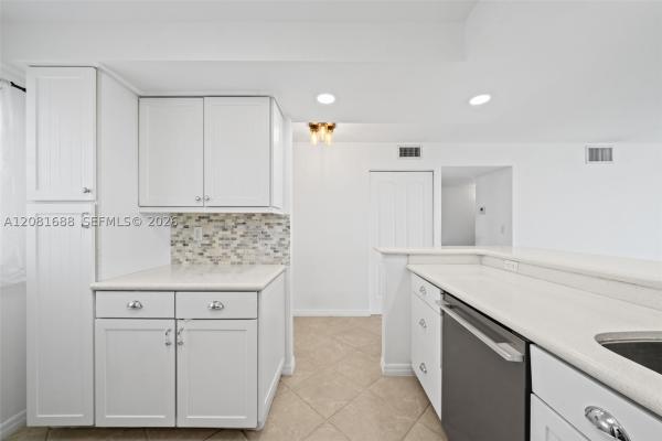 Eden Point, 4000 NE 169th St #607, North Miami Beach, Florida 33160, image 2