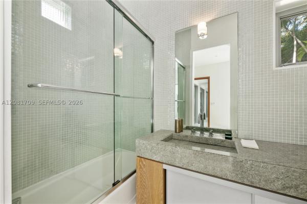 Silver Bluff Estates, 2205 Overbrook St, Miami, Florida 33133, image 3