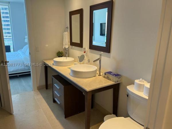 Icon Brickell Tower 3, 485 Brickell Ave #2109, Miami, Florida 33131, image 3