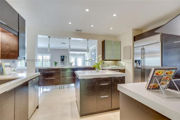 Nautilus, 4323 N Bay Rd, Miami Beach, Florida 33140, image 2