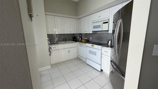 La Gorce Palace, 6301 Collins Ave #PH-4, Miami Beach, Florida 33141, image 2