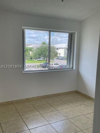 835 NE 212th Ter #2, Unincorporated Dade County, Florida 33179, image 3