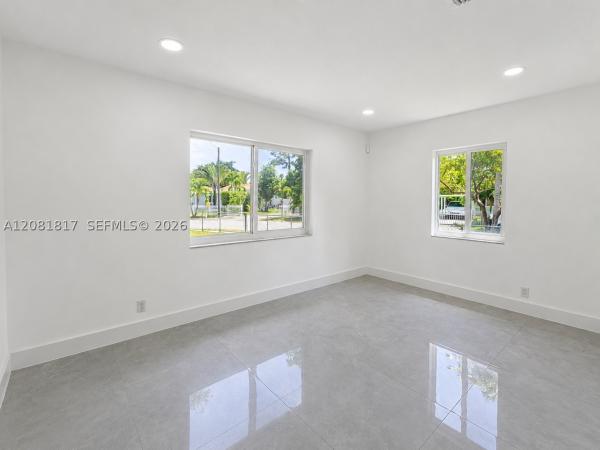 Carl Byoir, 950 NE 164th St, North Miami Beach, Florida 33162, image 1