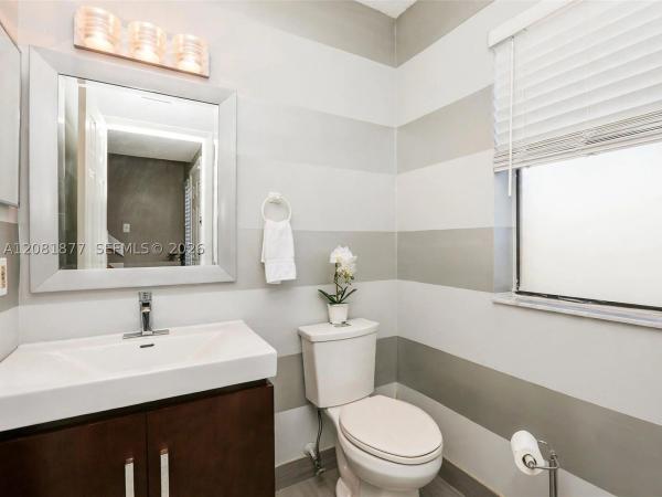 Villas At Lakeview, 5200 NW 31st Ave #153, Fort Lauderdale, Florida 33309, image 1