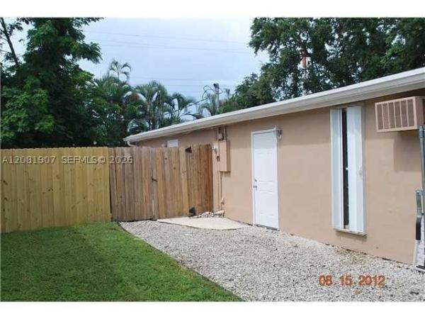 Playland Isles, 4041 SW 50th St, Dania Beach, Florida 33314, image 2