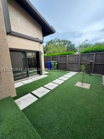 Bayberry Lakes, 1840 Bayberry Dr, Pembroke Pines, Florida 33024, image 1