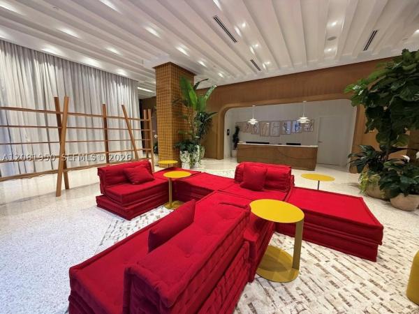 90 NE 32 #803, Miami, Florida 33137, image 1