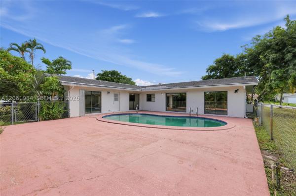 Mission Hill, 2931 S Seacrest Blvd, Boynton Beach, Florida 33435, image 1