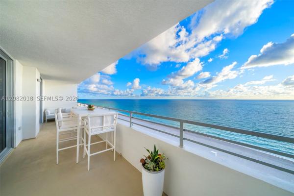 Oceanside Plaza, 5555 Collins Ave #16H, Miami Beach, Florida 33140, image 1