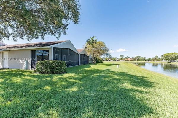 Woodgate, 518 Woodgate Cir #E, Sunrise, Florida 33326, image 2