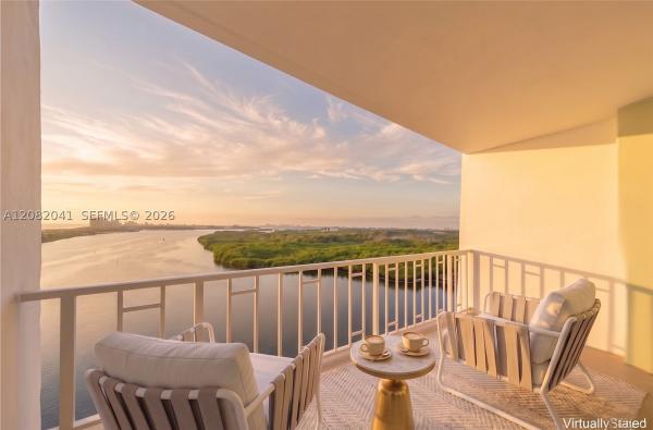 Arlen House West, 500 Bayview Dr #1920, Sunny Isles Beach, Florida 33160, image 2