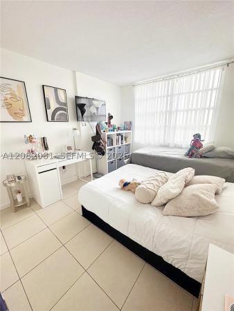 Commodore Plaza Tower, 2750 NE 183rd St #1404, Aventura, Florida 33160, image 2