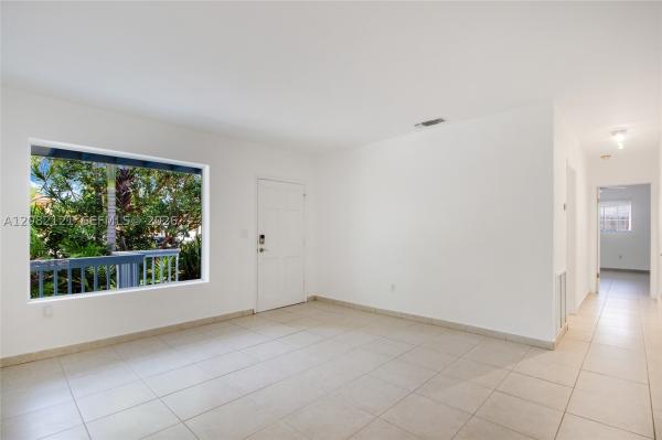 Tropical Isle Homes, 119 Harbor Dr, Key Biscayne, Florida 33149, image 3