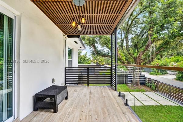 701 NE 164th St, Unincorporated Dade County, Florida 33162, image 3