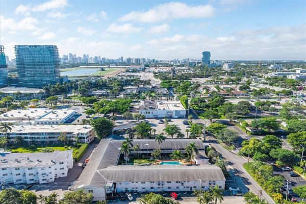 Eldorado Country Club, 160 NE 8th Ave #1A, Hallandale Beach, Florida 33009, image 1