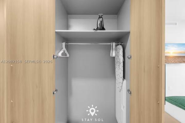 121 NE 5th St #1706, Miami, Florida 33132, image 3