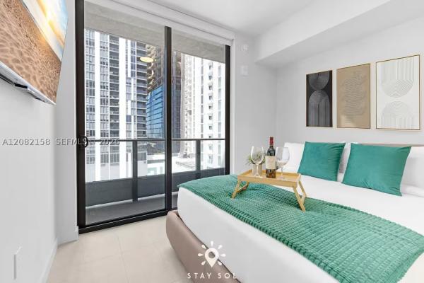 121 NE 5th St #1706, Miami, Florida 33132, image 1