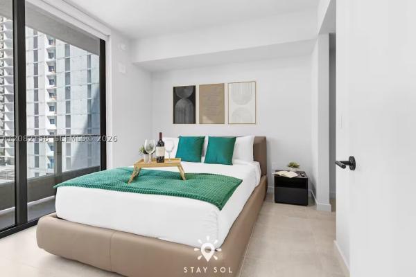 121 NE 5th St #1706, Miami, Florida 33132, image 2