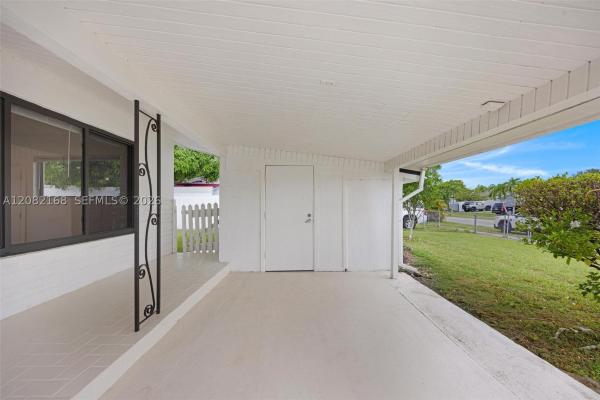 12010 SW 177th Ter, Unincorporated Dade County, Florida 33177, image 2