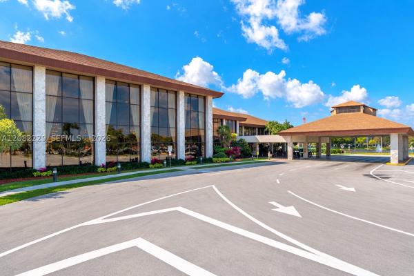 Kingsley At Century Village, 13250 SW 7th Ct #210L, Pembroke Pines, Florida 33027, image 2