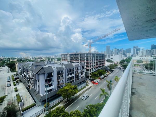 Brickell Vista, 900 SW 8th St #808, Miami, Florida 33130, image 2