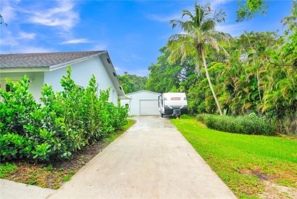 Fla Fruit Lands, 17110 SW 64th Ct, Southwest Ranches, Florida 33331, image 2