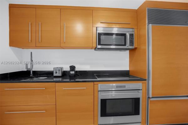 Icon Brickell Tower 1, 475 Brickell Ave #5010, Miami, Florida 33131, image 2