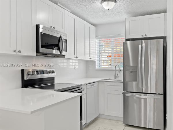 8055 NW 8th St #3, Unincorporated Dade County, Florida 33126, image 2